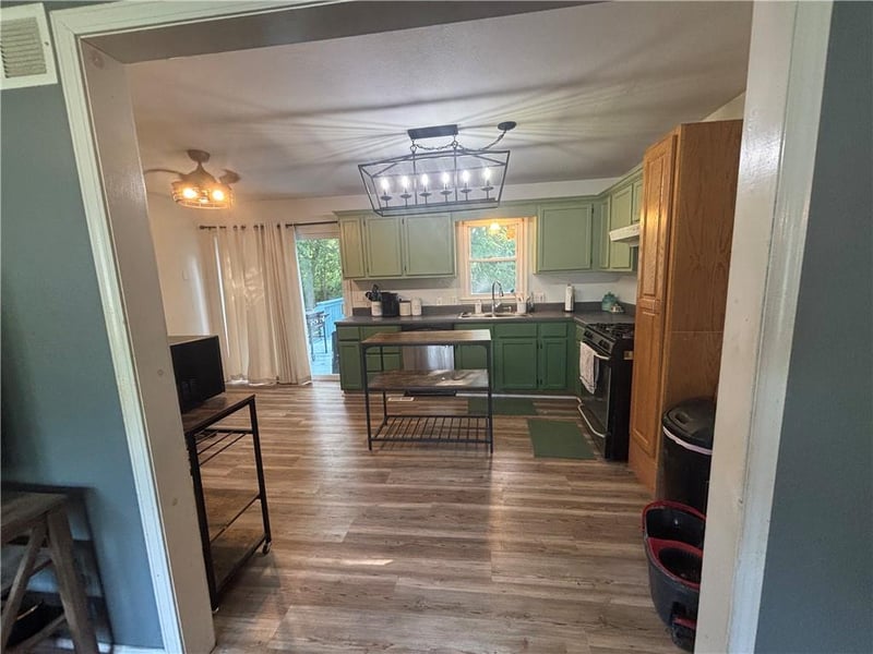 1410 Ridgeway Dr, Richmond, MO 64085