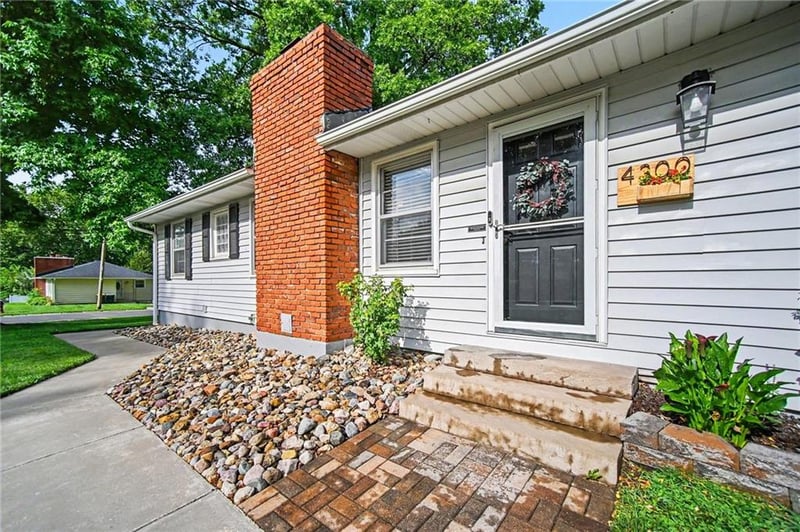 4300 Holmes St, Kansas City, MO 64116