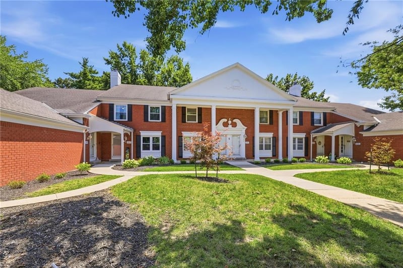 10577 Riley St, Overland Park, KS 66210