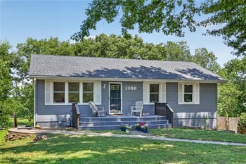 1308 NE 88th St, Kansas City, MO 64155