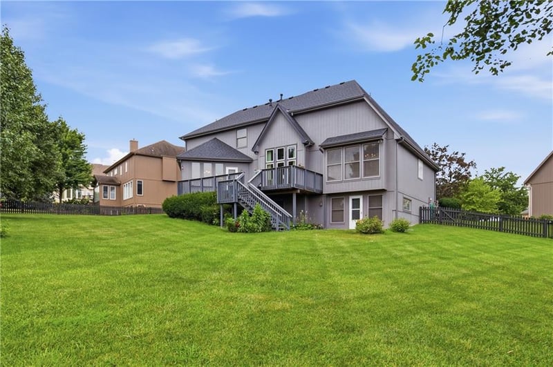 14451 Hayes St, Overland Park, KS 66221