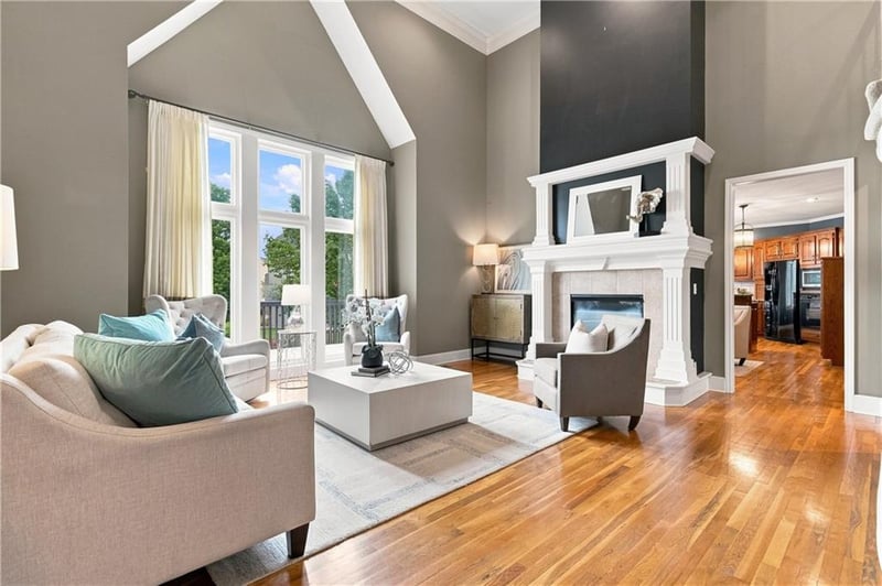 14451 Hayes St, Overland Park, KS 66221