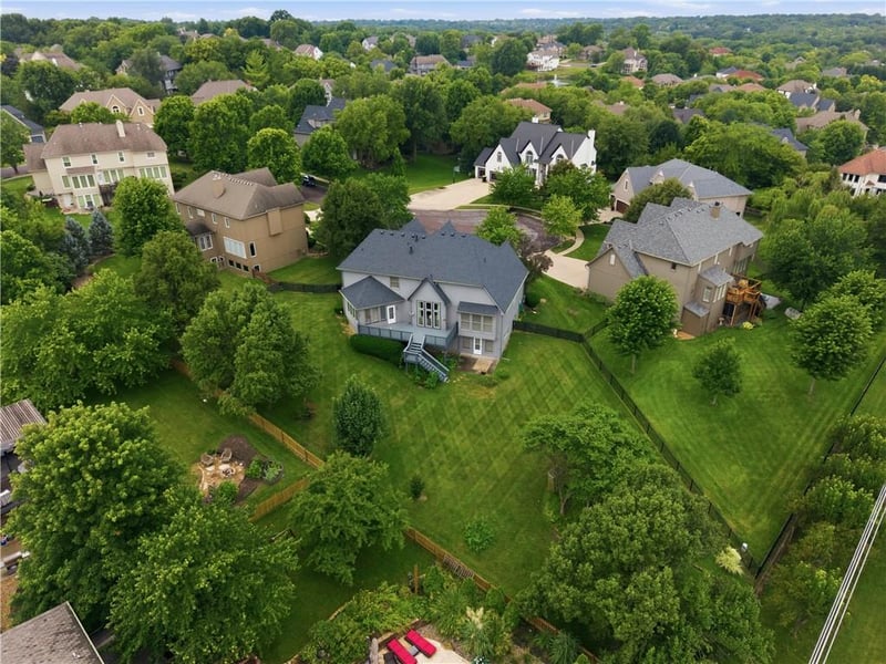 14451 Hayes St, Overland Park, KS 66221