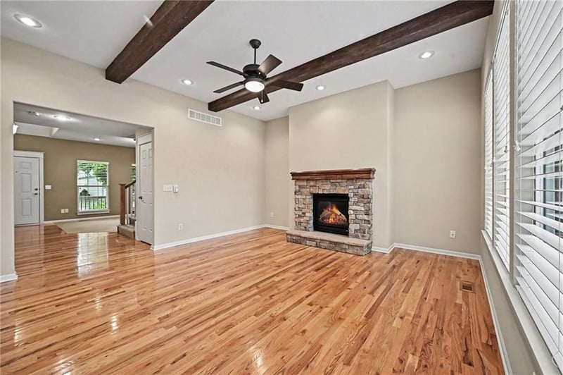 408 E 30th Ave, Kansas City, MO 64116