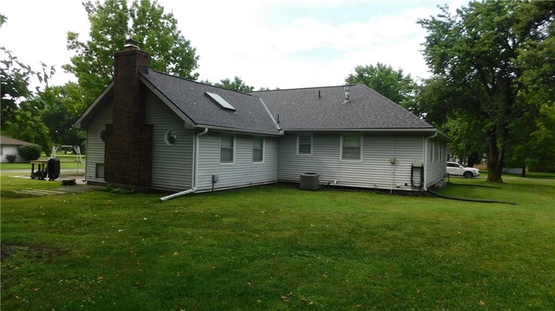 300 Arctic St, Kingsville, MO 64061
