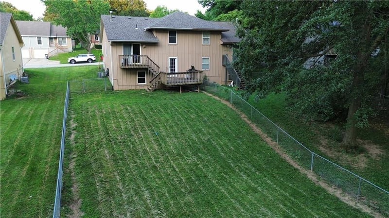 7010 Orchard St, Liberty, MO 64068