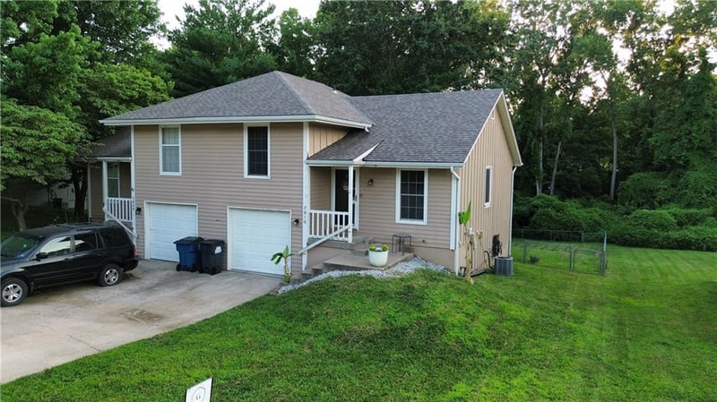 7010 Orchard St, Liberty, MO 64068