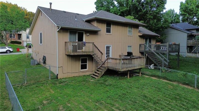 7010 Orchard St, Liberty, MO 64068