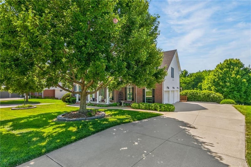 4810 Aegean Ter, St Joseph, MO 64506