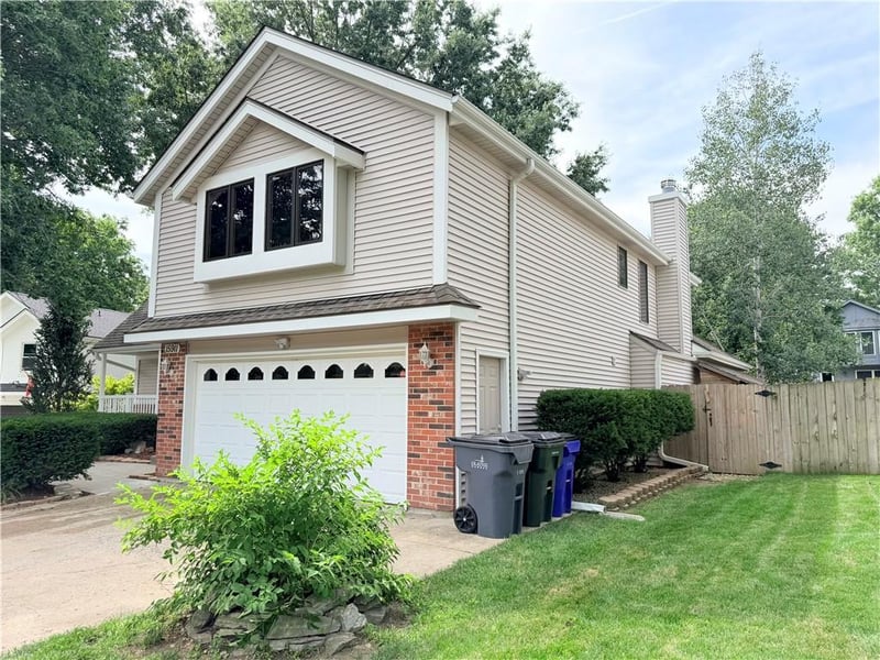 15911 W 150th St, Olathe, KS 66062