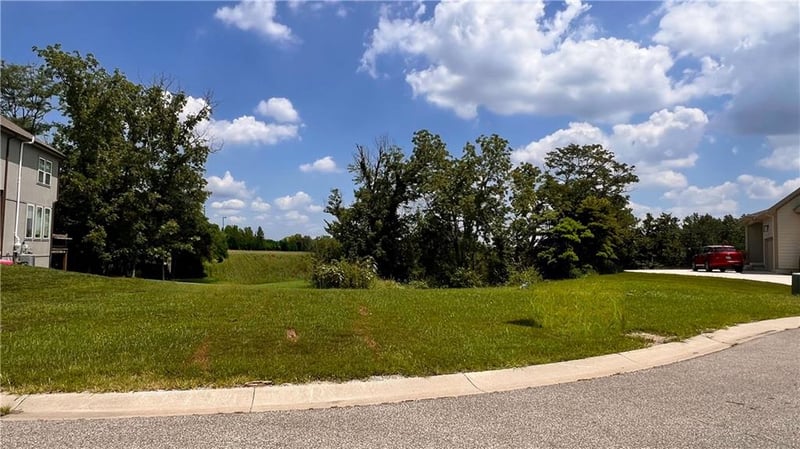 22316-22318 76th St, Shawnee, KS 66227
