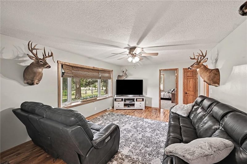 11633 SE O'brian Rd, Easton, MO 64443
