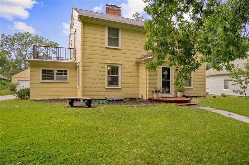 924 S Hickory St, Ottawa, KS 66067