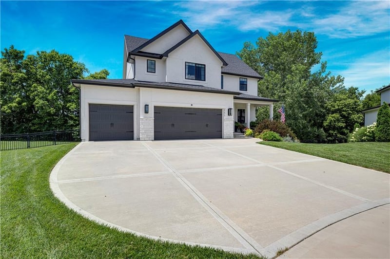 25475 148 Th Ter, Olathe, KS 66061