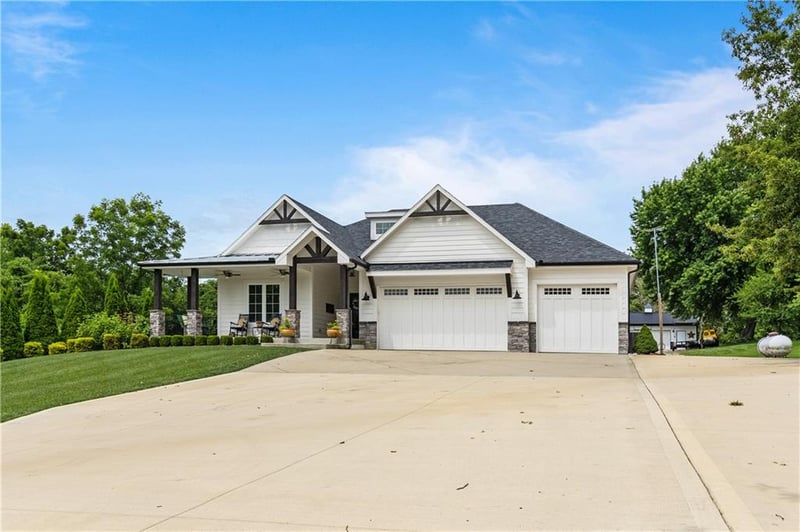 184 21st Rd, Warrensburg, MO 64093