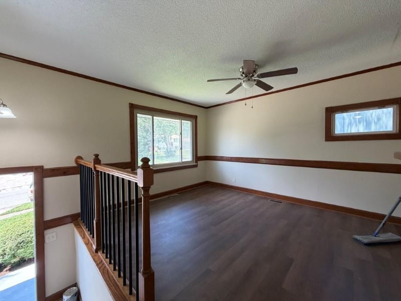 1519 Geronimo Dr, Independence, MO 64058