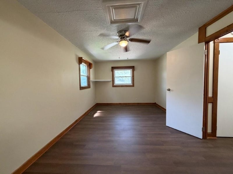 1519 Geronimo Dr, Independence, MO 64058