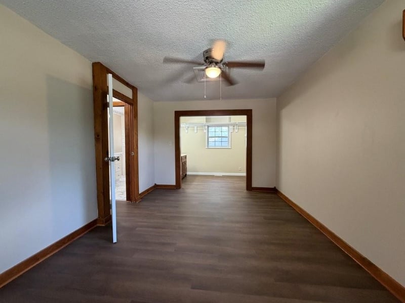 1519 Geronimo Dr, Independence, MO 64058