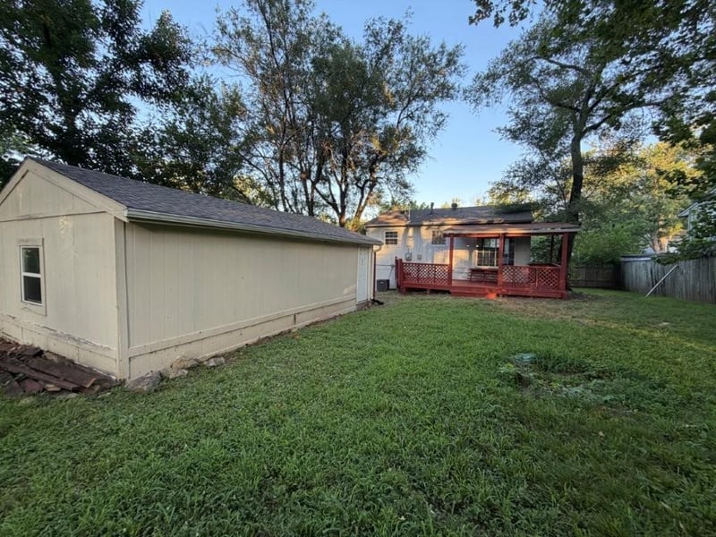 1519 N Geronimo Dr, Independence, MO 64058