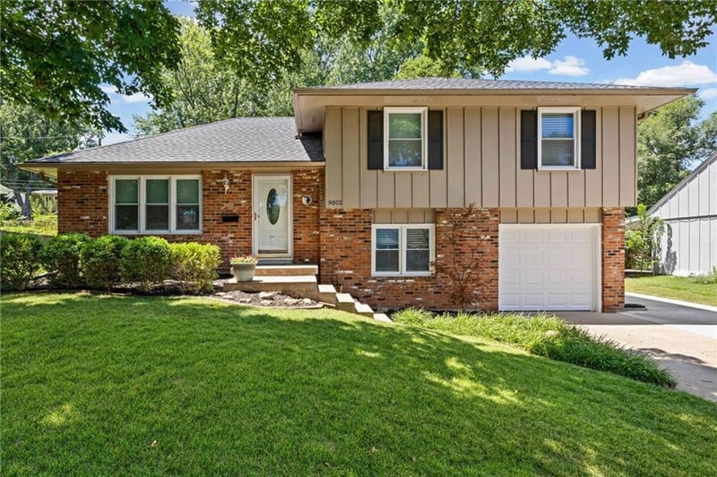 9602 Eby St, Overland Park, KS 66212