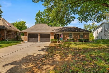 10450 College Ave, Kansas City, MO 64137