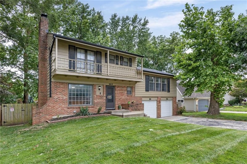 1617 50th St, Kansas City, MO 64118