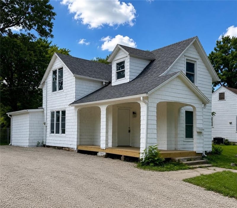 1216 Cedar St, Ottawa, KS 66067