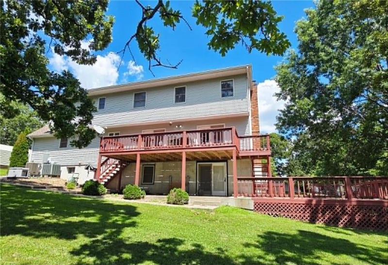 1519 Shady Ln, Warsaw, MO 65355