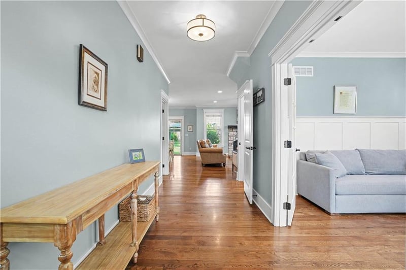 5540 Maple St, Mission, KS 66202