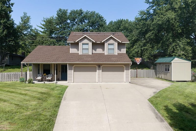 1211 Maple St, Eudora, KS 66025