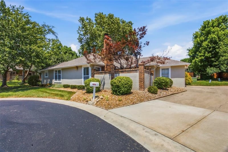 9726 Reeder St, Overland Park, KS 66214