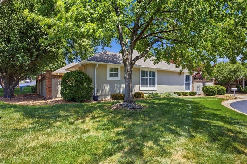 9726 Reeder St, Overland Park, KS 66214