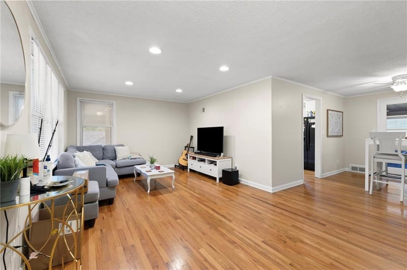 3121 56th St, Kansas City, MO 64119