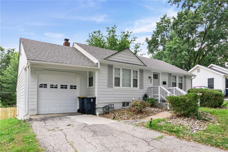 3121 56th St, Kansas City, MO 64119