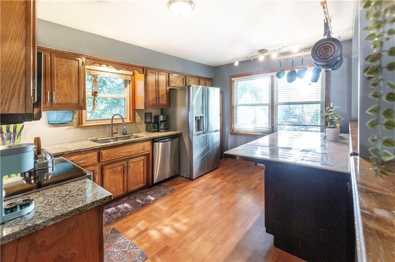 1105 87th Ter, Kansas City, MO 64155