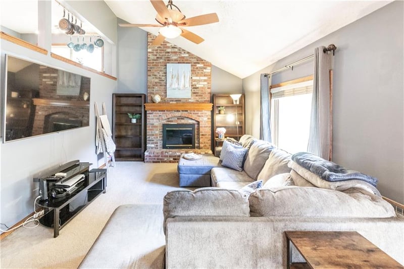 1105 87th Ter, Kansas City, MO 64155