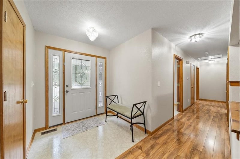 609 Main St, East Lynne, MO 64743