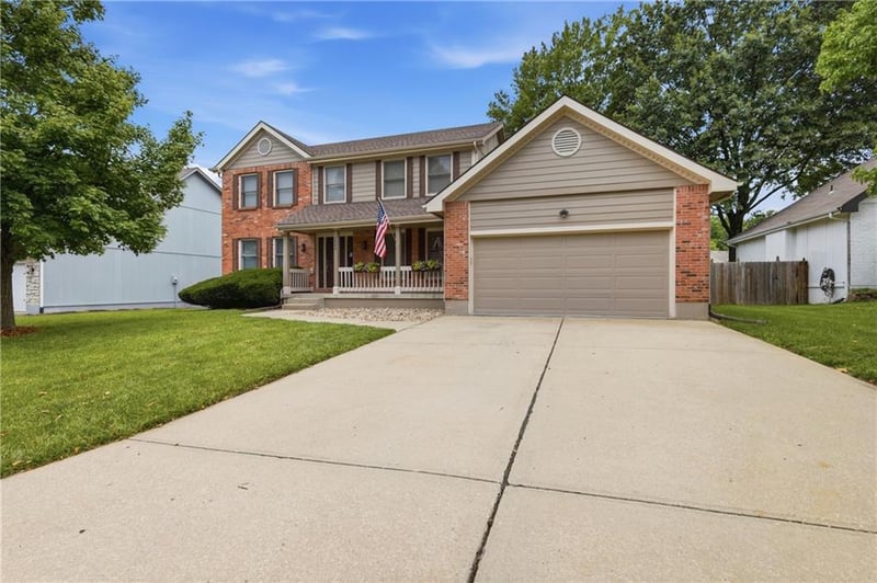 2405 Adams Dairy Rd, Blue Springs, MO 64014