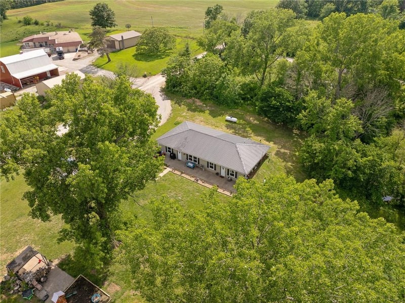 16527 Varner Rd, Mayview, MO 64071