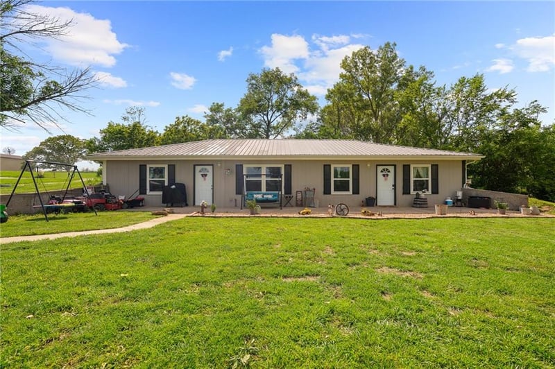 16527 Varner Rd, Mayview, MO 64071