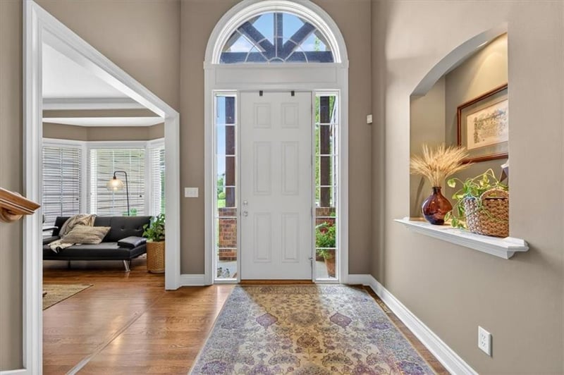 9406 Pleasant Ave, Kansas City, MO 64138