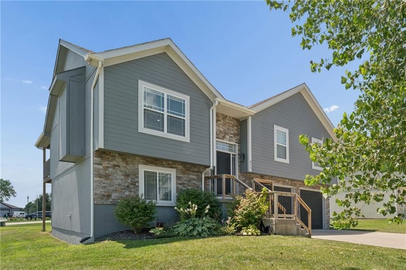 311 Fairview Cir, Platte City, MO 64079