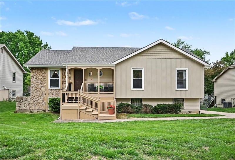 3601 77th St, Kansas City, MO 64119