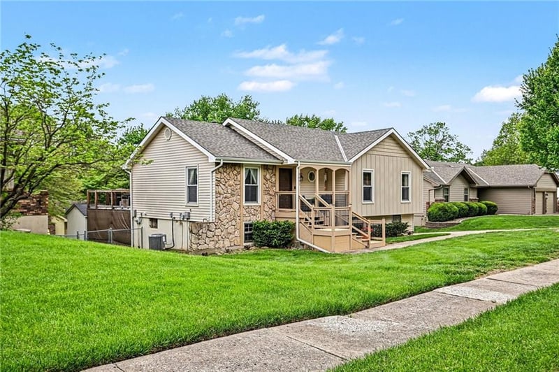 3601 77th St, Kansas City, MO 64119