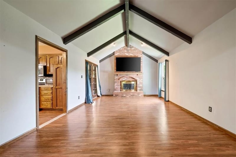 2924 Walnut St, Blue Springs, MO 64015