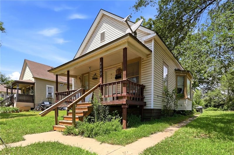 2202 Wood Ave, Kansas City, KS 66104