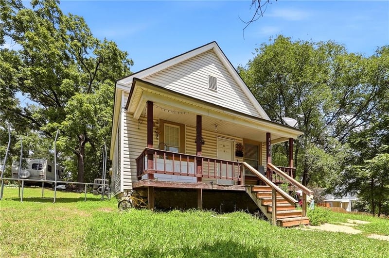 2202 Wood Ave, Kansas City, KS 66104