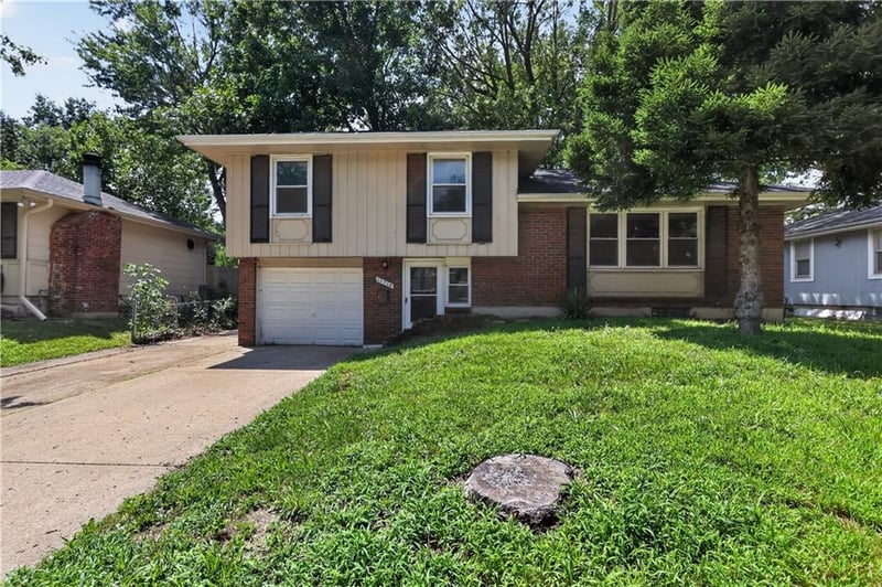 11718 Fuller Ave, Kansas City, MO 64134