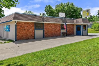 6135 NE Vivion Rd, Kansas City, MO 64119