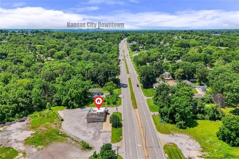 6135 Vivion Rd, Kansas City, MO 64119